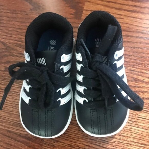 K-Swiss Baby Infant Toddler Casual Black Striped Sneakers Tennis Shoes NWOT Sz 5 - Picture 1 of 12